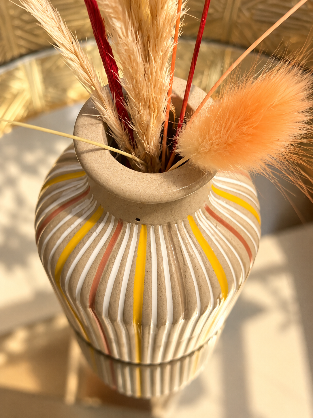 Vase Alexia en béton — Or et prune