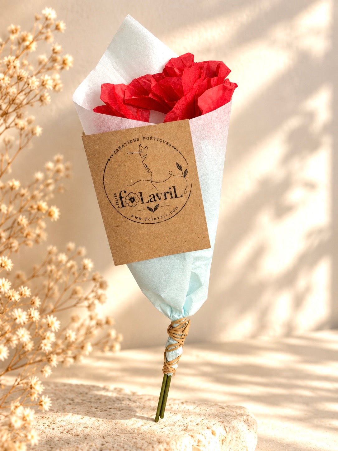 Bouquet de 15 coquelicots en papier de soie et vase en ceramique