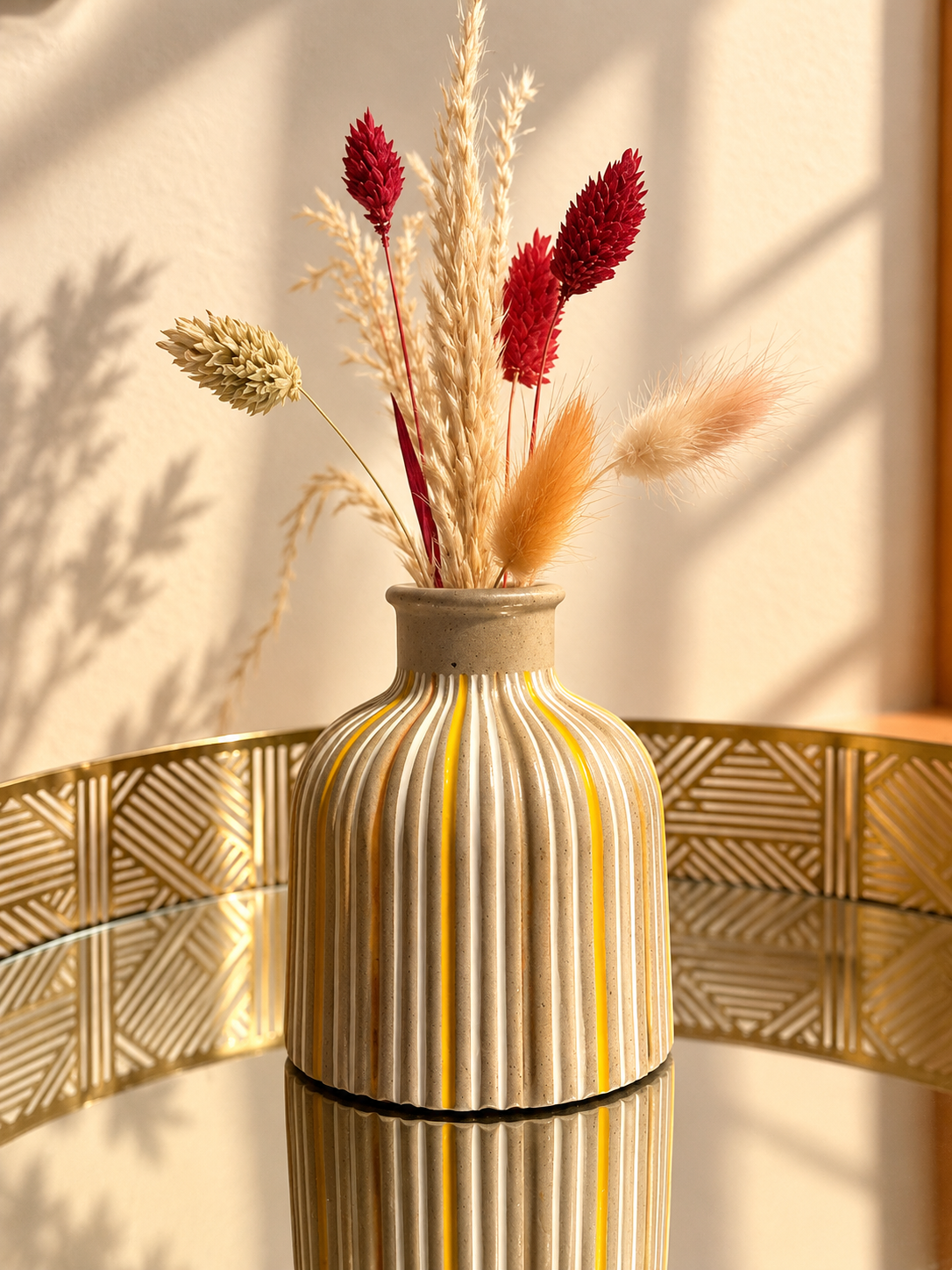 Vase Alexia en béton — Or et prune