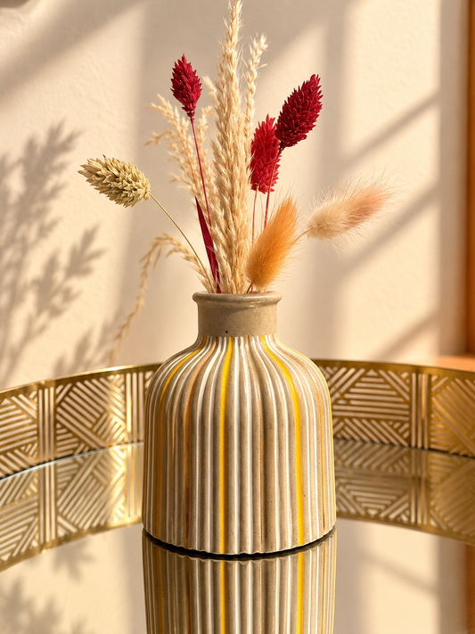 Vase Alexia en béton — Or et prune