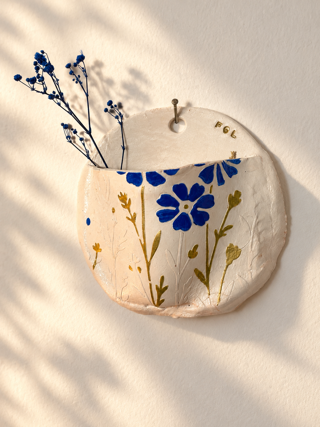Vase mural rond en argile personnalisé pour fleurs séchées | Fait main